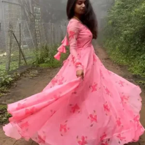 Aishani Ensemble Kurtis